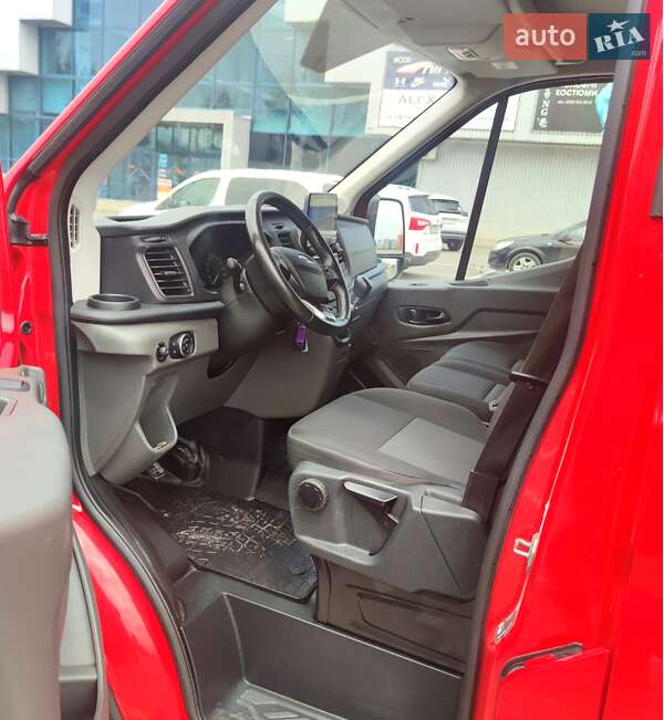 Вантажний фургон Ford Transit 2020 в Ковелі