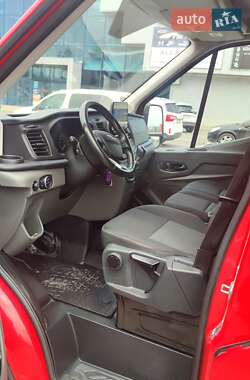Грузовой фургон Ford Transit 2020 в 