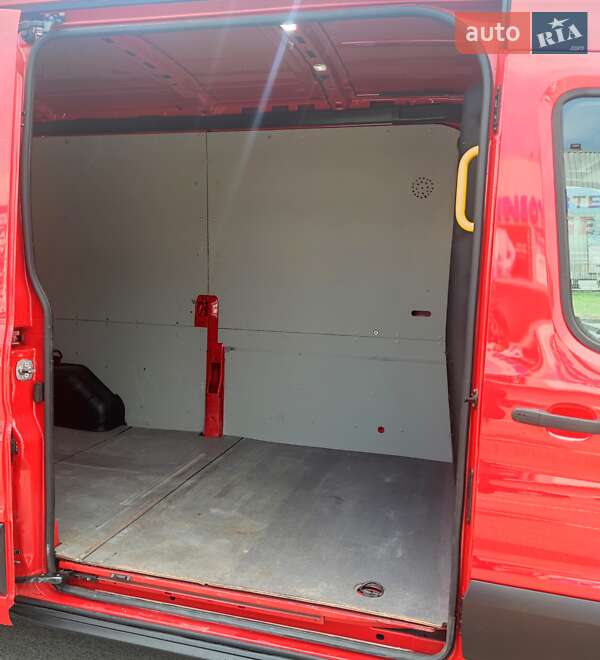 Вантажний фургон Ford Transit 2020 в Ковелі