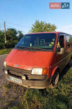 Грузопассажирский фургон Ford Transit 1989 в 