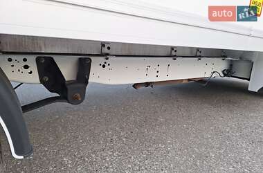 Грузовой фургон Ford Transit 2022 в 