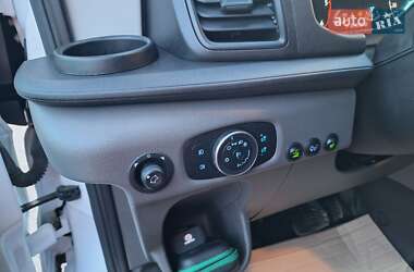 Грузовой фургон Ford Transit 2022 в 