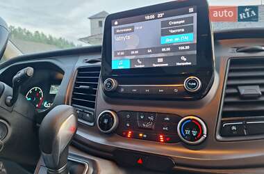 Грузовой фургон Ford Transit 2022 в 