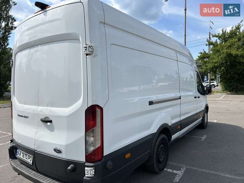 Вантажний фургон Ford Transit 2015 в Києві