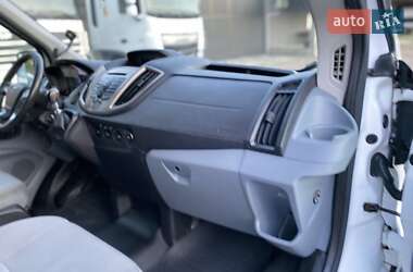 Микроавтобус Ford Transit 2015 в 