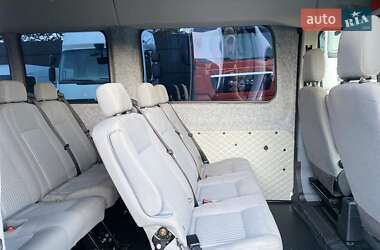 Микроавтобус Ford Transit 2015 в 