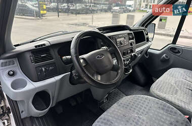 Грузовой фургон Ford Transit 2011 в 