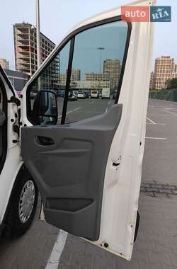 Грузопассажирский фургон Ford Transit 2015 в 
