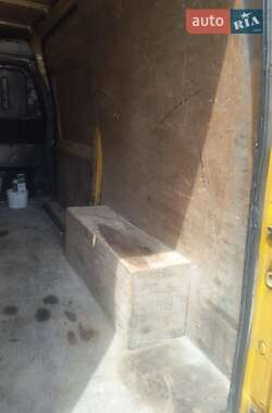 Грузовой фургон Ford Transit 2005 в 