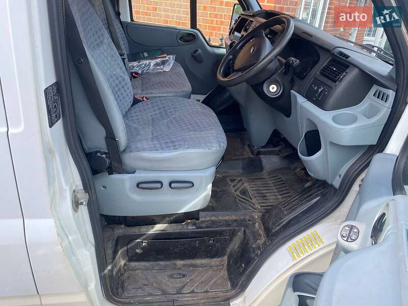 Грузопассажирский фургон Ford Transit 2012 в Ровно