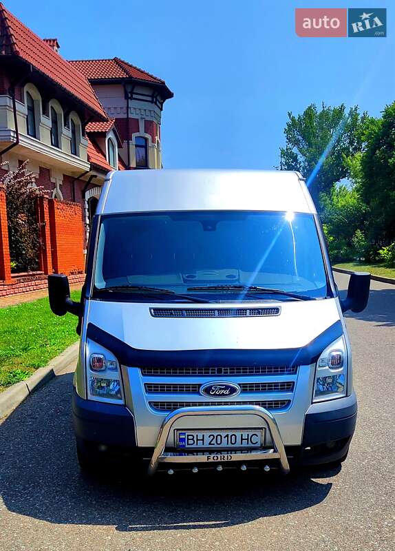 Ford Transit 2012