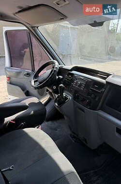 Вантажопасажирський фургон Ford Transit 2009 в 