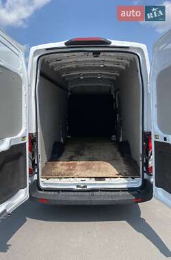 Вантажний фургон Ford Transit 2019 в 