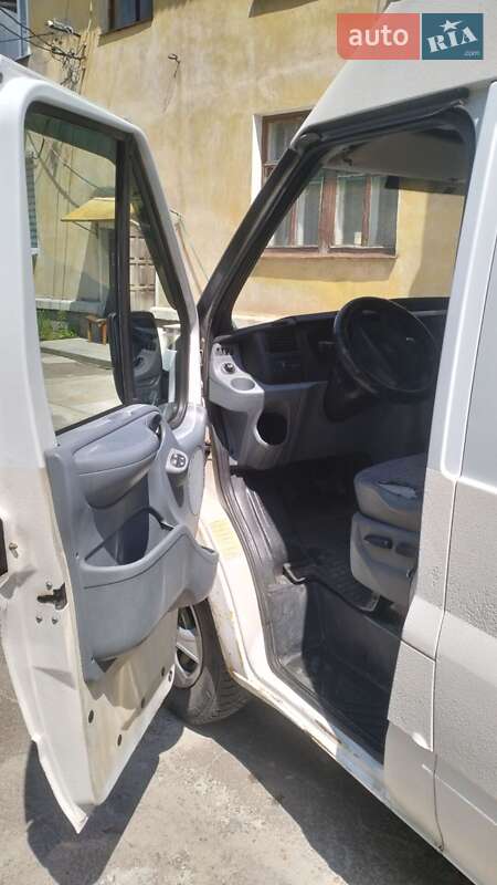 Грузовой фургон Ford Transit 2012 в Житомире