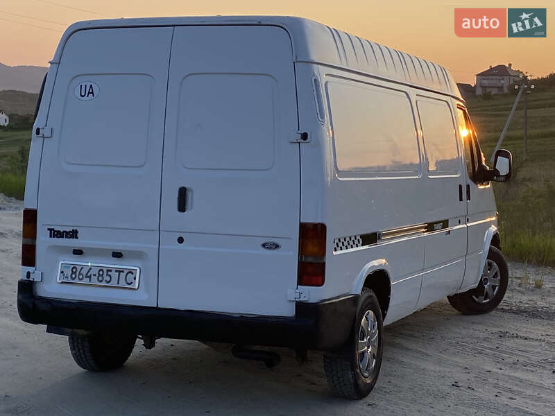 Грузовой фургон Ford Transit 1996 в Дрогобыче