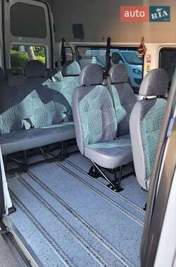 Микроавтобус Ford Transit 2013 в 