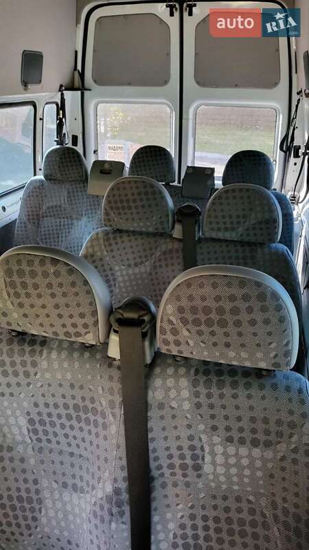Микроавтобус Ford Transit 2013 в Ровно