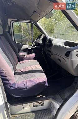 Грузовой фургон Ford Transit 1999 в 