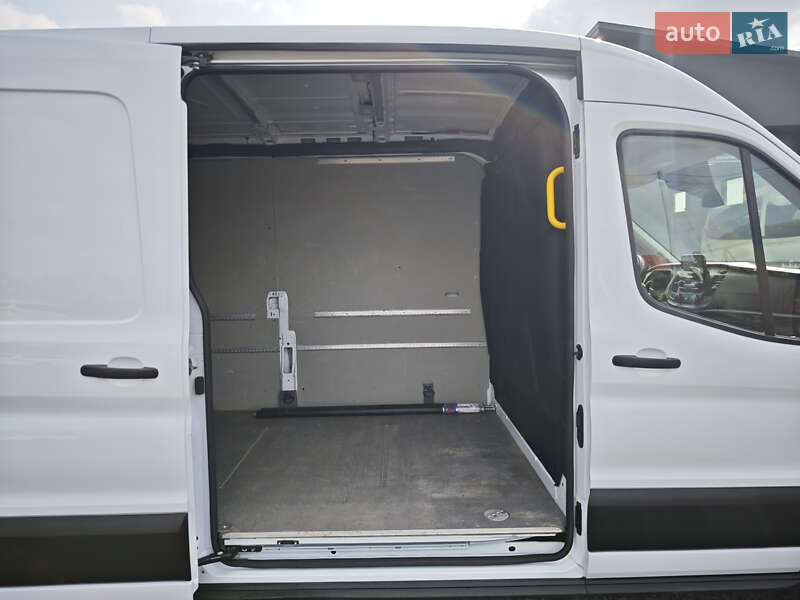 Грузовой фургон Ford Transit 2020 в Луцке