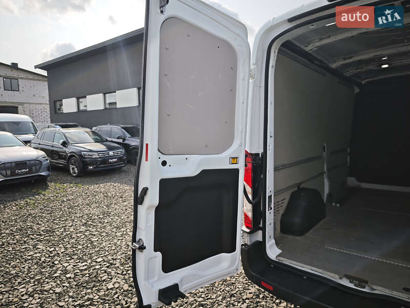 Грузовой фургон Ford Transit 2020 в Луцке