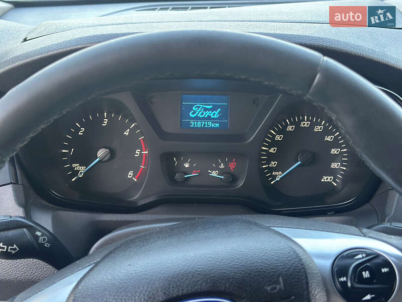Грузовой фургон Ford Transit 2014 в Брошневе-Осаде