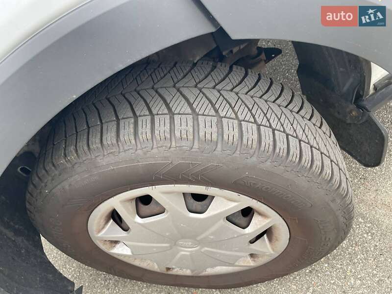 Вантажний фургон Ford Transit 2017 в Борисполі