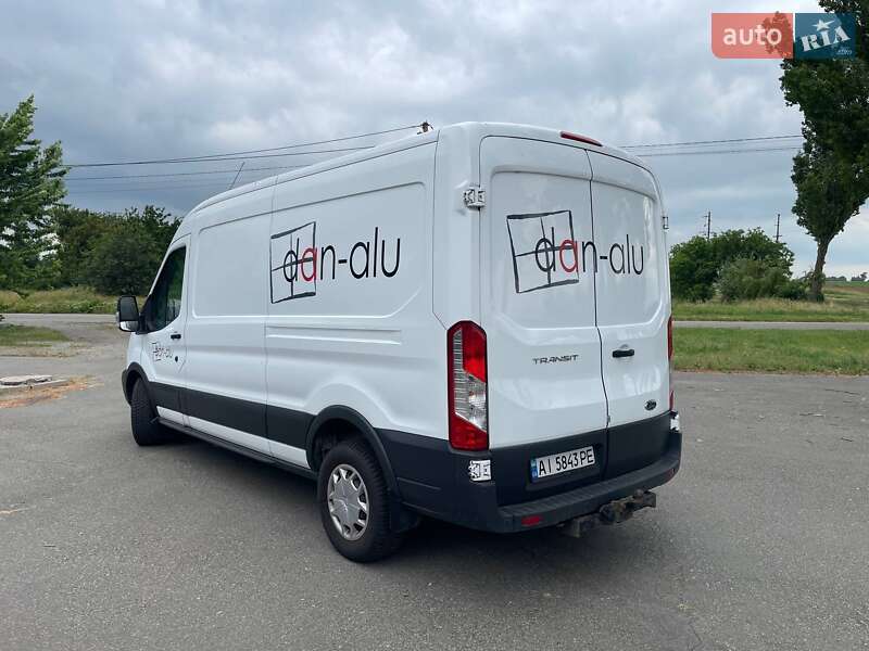 Вантажний фургон Ford Transit 2017 в Борисполі