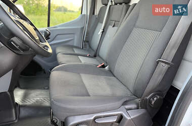 Вантажний фургон Ford Transit 2017 в 