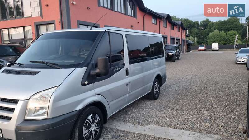 Микроавтобус Ford Transit 2006 в Тячеве