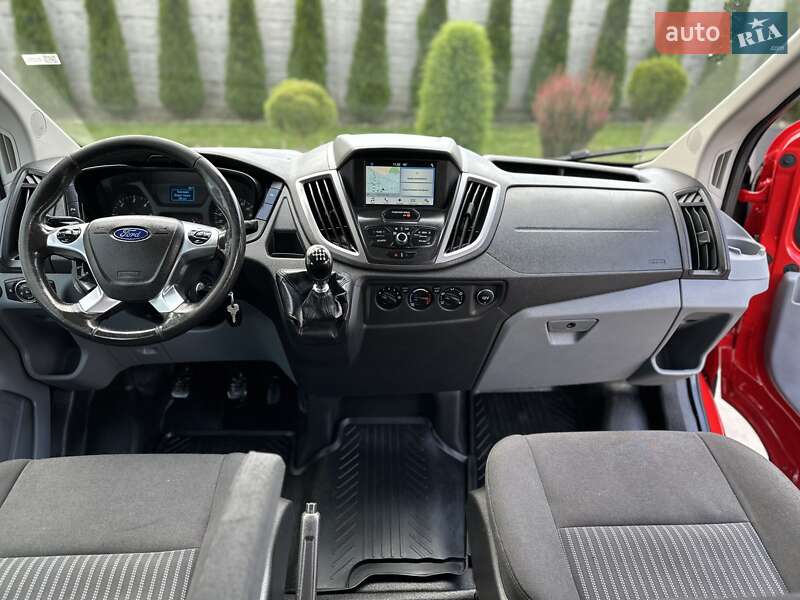Грузопассажирский фургон Ford Transit 2017 в Дубно