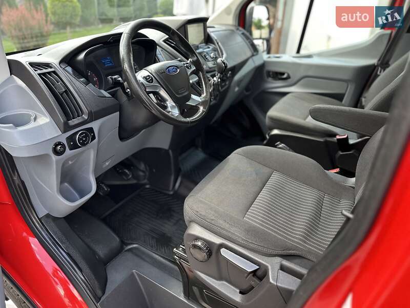 Грузопассажирский фургон Ford Transit 2017 в Дубно