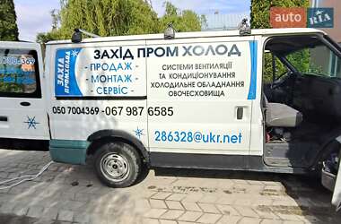 Грузовой фургон Ford Transit 2005 в 
