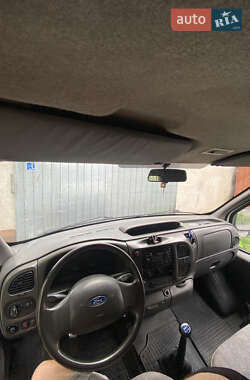 Грузовой фургон Ford Transit 2005 в 
