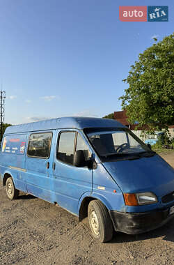 Грузовой фургон Ford Transit 1993 в 