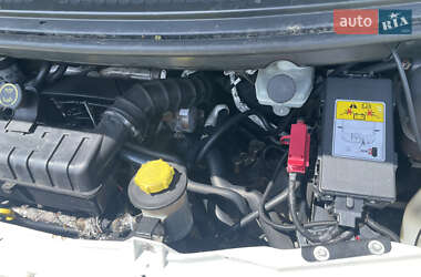 Грузовой фургон Ford Transit 2004 в 