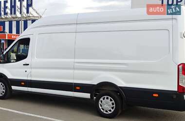 Грузовой фургон Ford Transit 2018 в 