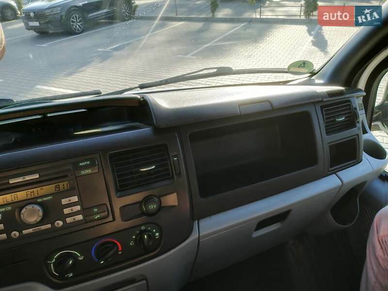 Грузовой фургон Ford Transit 2012 в Тернополе