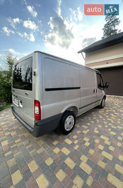Грузовой фургон Ford Transit 2011 в 