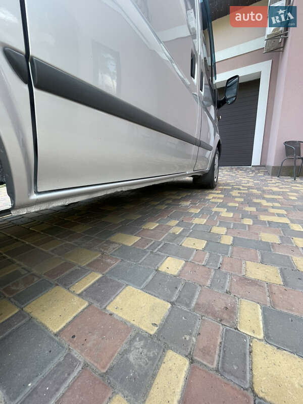 Грузовой фургон Ford Transit 2011 в Киеве