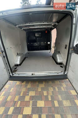 Грузовой фургон Ford Transit 2011 в 