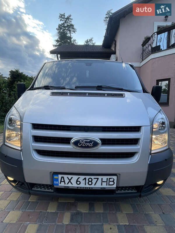 Грузовой фургон Ford Transit 2011 в Киеве