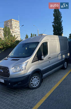Грузовой фургон Ford Transit 2015 в 