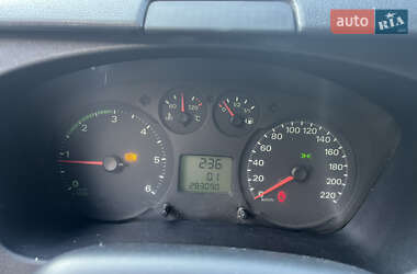 Грузовой фургон Ford Transit 2006 в 