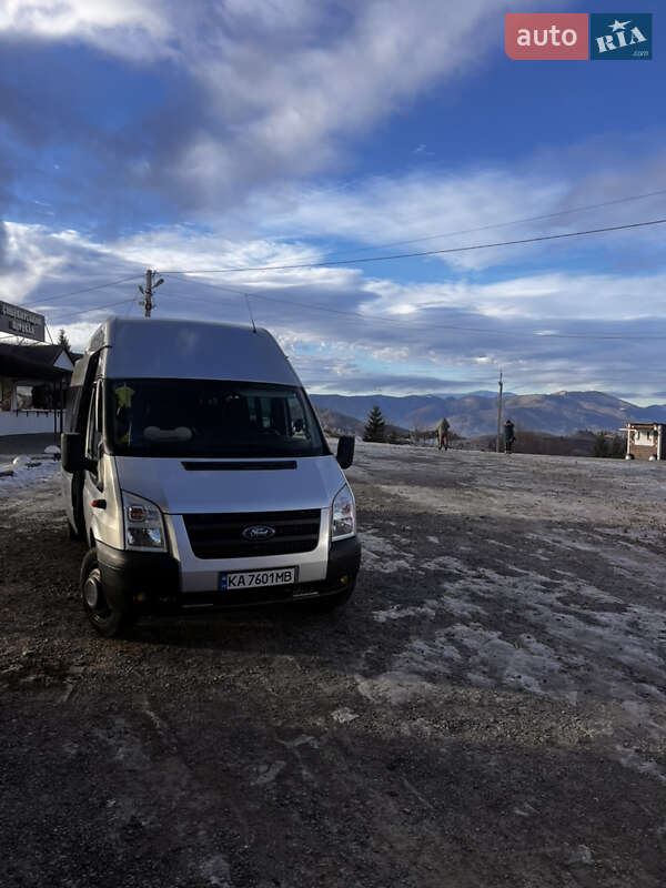 Туристичний / Міжміський автобус Ford Transit 2012 в Києві