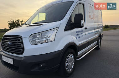 Грузовой фургон Ford Transit 2017 в 
