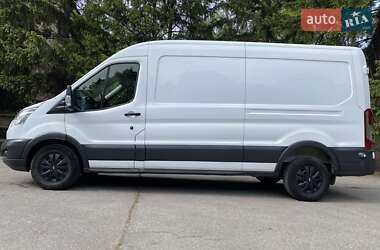 Грузовой фургон Ford Transit 2015 в 
