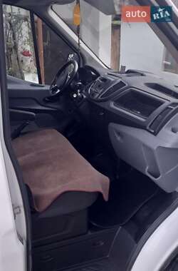 Грузовой фургон Ford Transit 2016 в 