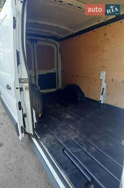 Грузовой фургон Ford Transit 2016 в 