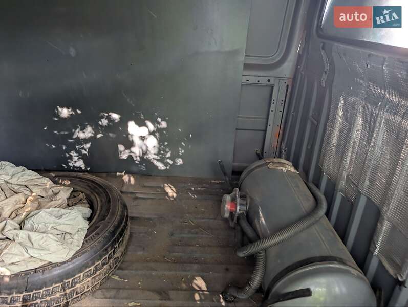 Грузовой фургон Ford Transit 1997 в Ровно