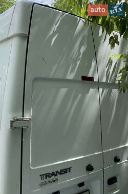 Грузовой фургон Ford Transit 2010 в 
